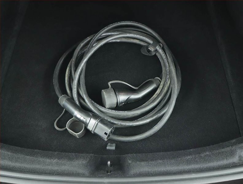 Tesla Model 3 (2025) Standard Range 60kWh, SoH 97% - fotka 20 z 20