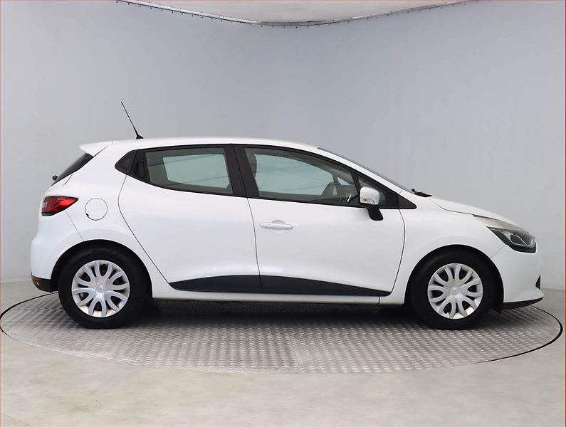 Renault Clio (2015) 1.2 16V, Serv.kniha, Tempomat - fotka 6 z 15