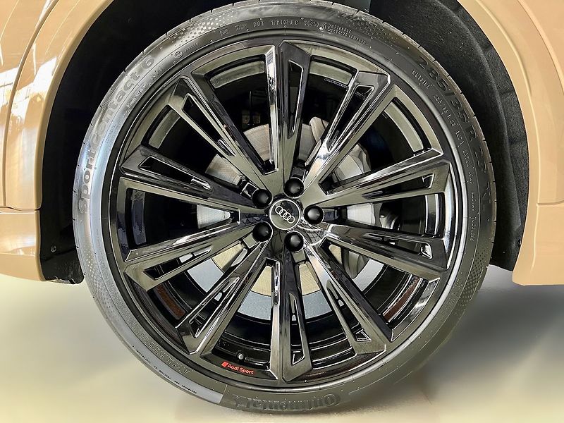 Audi Q8 50TDI QUATTRO S-LINE, PANORAMA - fotka 8 z 42