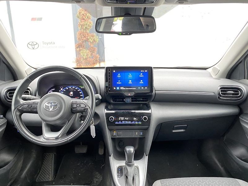 Toyota Yaris Cross 1.5HEV, ČR, ComTech, záruka - fotka 10 z 15