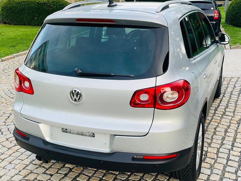 Volkswagen Tiguan 2.0TDI 4x4 MAN SERVISKA TAŽNÉ - fotka 12 z 45
