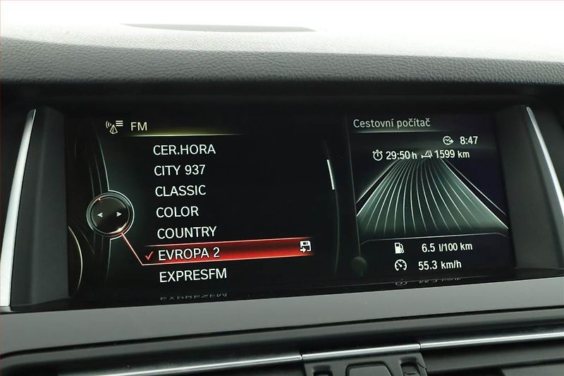 BMW Řada 5 (2014) 520d, Automat, Kůže, Tempomat - fotka 9 z 20