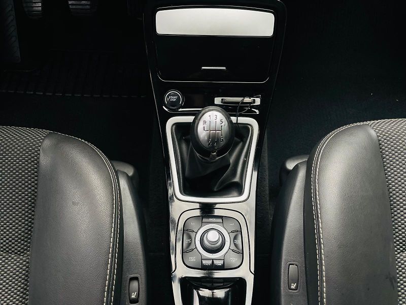 Renault Grand Espace 2.0dCi MANUÁL VÝHŘEV SENZORY - fotka 35 z 43