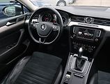 Volkswagen Passat (2016) 2.0 TDI, Automat, Navi - náhled 7