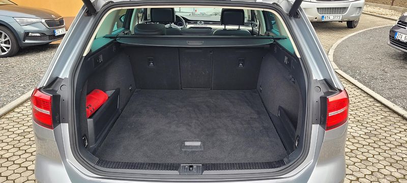 Volkswagen Passat (2017) Variant 2,0TDi 176kW DSG 4×4 - fotka 44 z 60