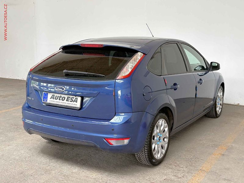 Ford Focus (2008) 1.6i, AC, temp - fotka 4 z 14