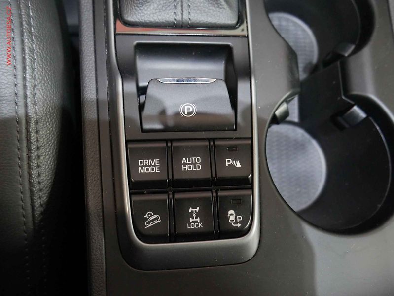 Hyundai Tucson (2016) 2.0, ČR, STK8/28 - fotka 17 z 22