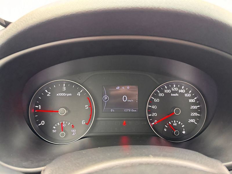 Kia Sportage 1.7 CRDi Automat, ČR - fotka 16 z 23