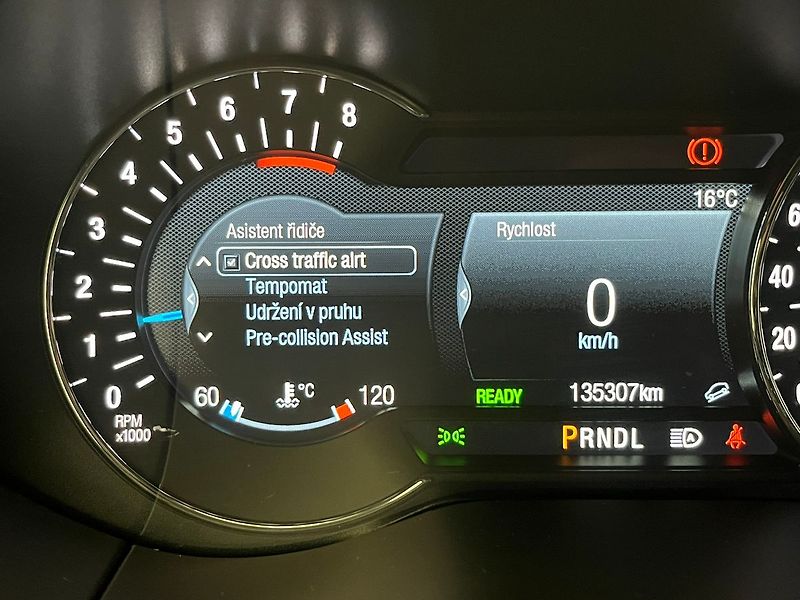 Ford S-MAX 2,5 HEV Titanium 7míst - fotka 54 z 70