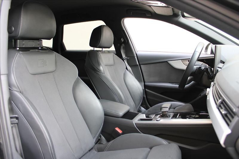 Audi A4 40TDI Q/S-LINE/ZÁRUKA/DPH/CZ - fotka 29 z 44
