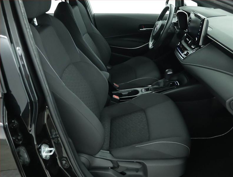 Toyota Corolla (2020) 1.8 Hybrid, Automat - fotka 9 z 16