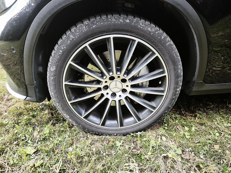 Mercedes-Benz GLC (2018) - fotka 17 z 20