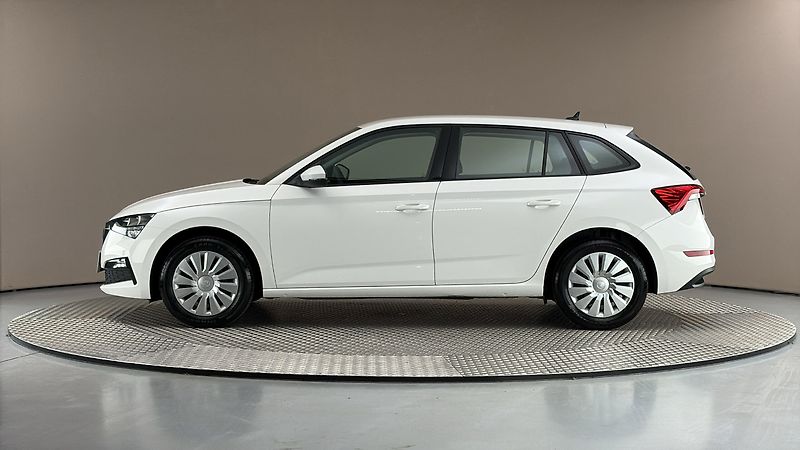 Škoda Scala 1.0 TSI Ambition - fotka 4 z 23