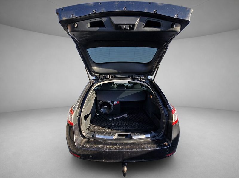 Peugeot 508 (2011) 1.6 HDi - fotka 16 z 23