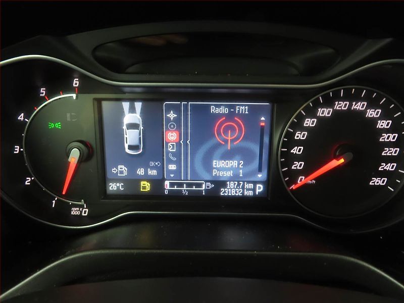 Ford Galaxy (2011) Titanium 2.2 TDCi, Automat - fotka 11 z 19