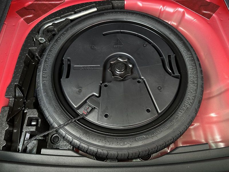 Škoda Karoq 1.5TSi DSG 150PS Sportline Mat - fotka 46 z 48