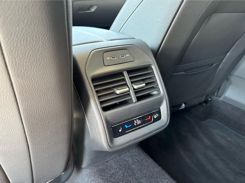 Škoda Superb L&K 2.0TDI 142kW 4x4 DSG - fotka 24 z 30