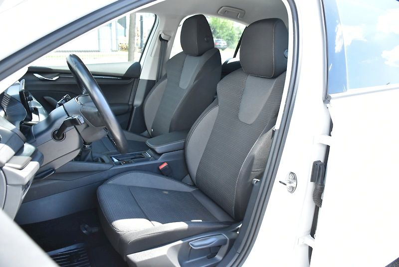 Škoda Octavia (2022) Ambition 2.0 TDI 85kW - fotka 25 z 31