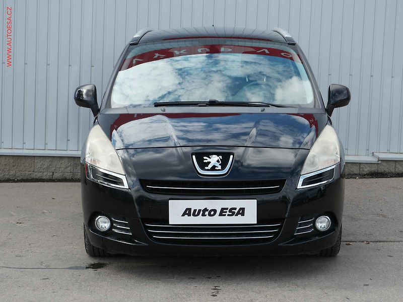 Peugeot 5008 (2010) 2.0 HDi 7míst, ČR, Panor. TZ - fotka 2 z 19