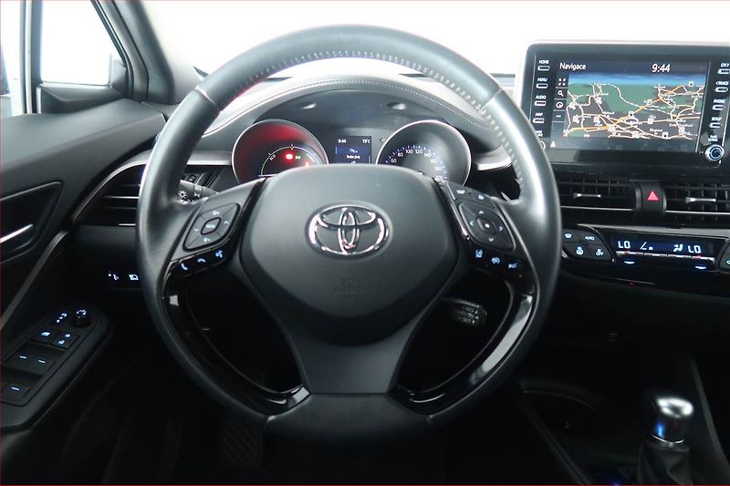 Toyota C-HR (2021) Business 2.0 Hybrid - fotka 18 z 20