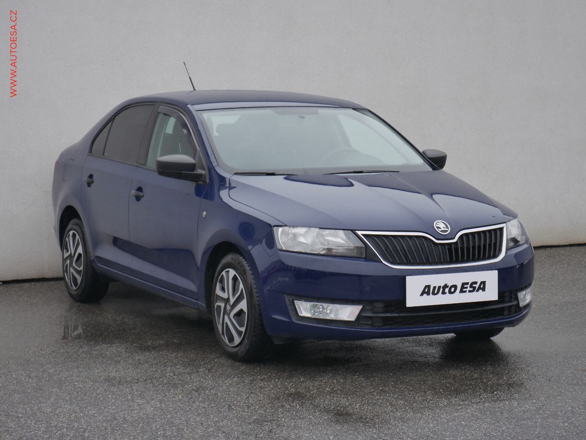 Škoda Rapid 1.2 TSi, ČR, Fresh, park