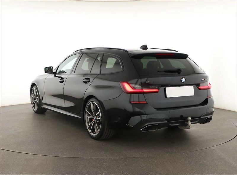 BMW Řada 3 (2021) M340i xDrive - fotka 4 z 22