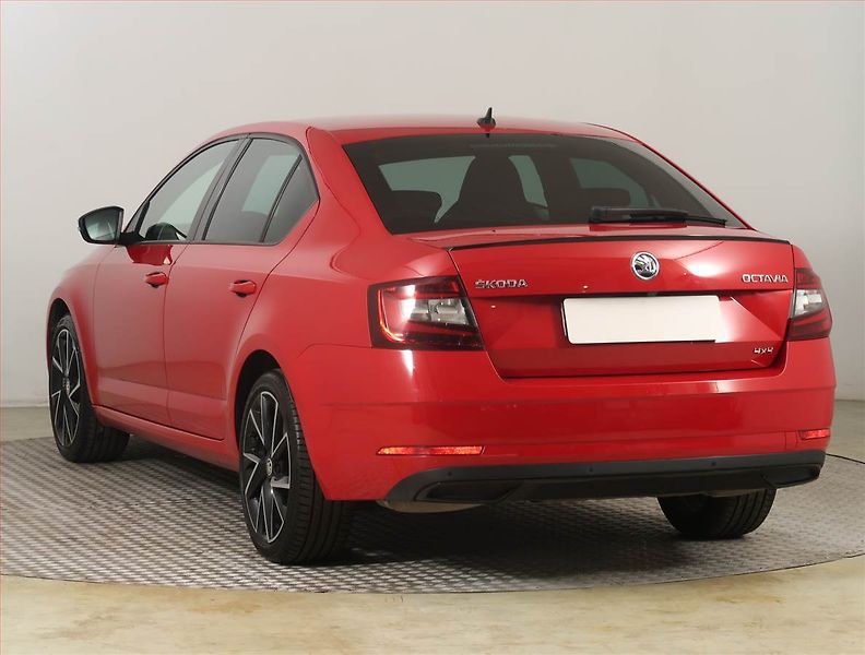 Škoda Octavia (2019) Style Plus 2.0 TSI - fotka 4 z 23
