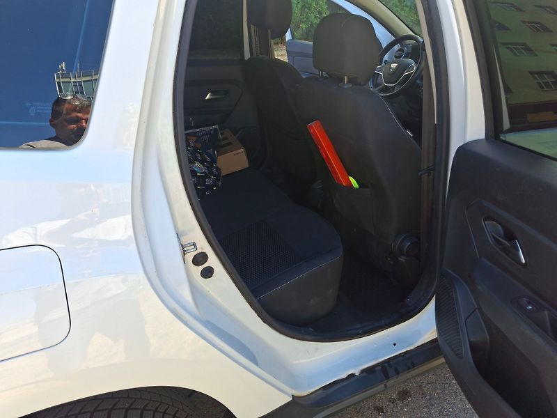 Dacia Duster 1,6 4WD 2BH4640 - fotka 18 z 24
