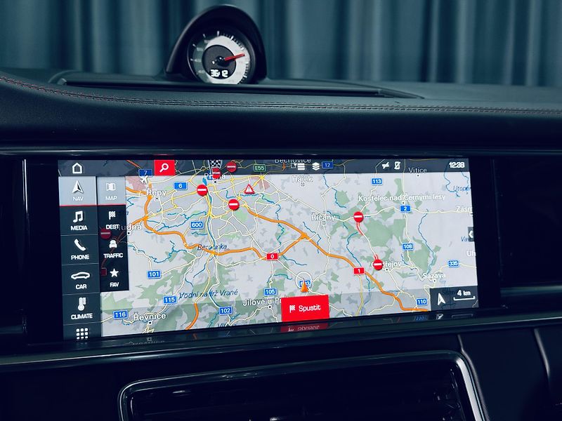 Porsche Panamera (2019) PANAMERA*TURBO*PANO*360* - fotka 24 z 37