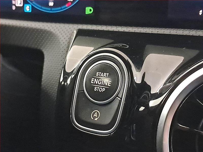 Mercedes-Benz Třídy A (2021) A 180 d - fotka 22 z 22