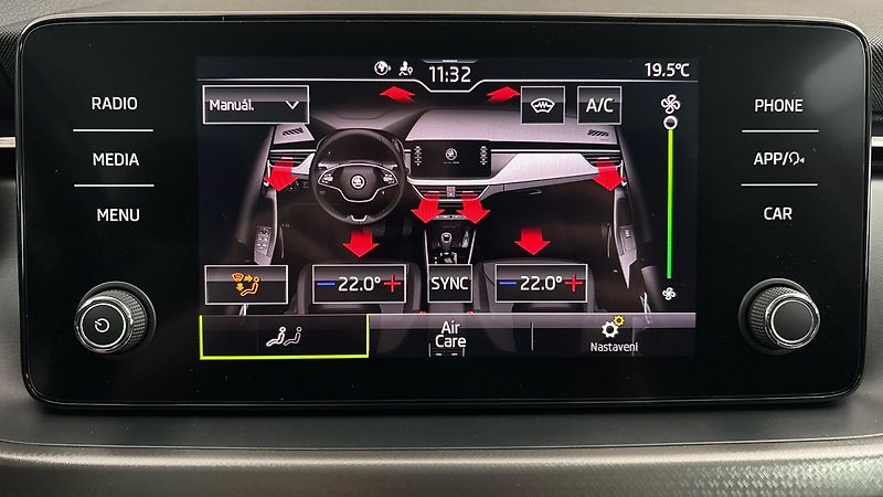 Škoda Scala 1.0 TSI DSG Style - fotka 25 z 25
