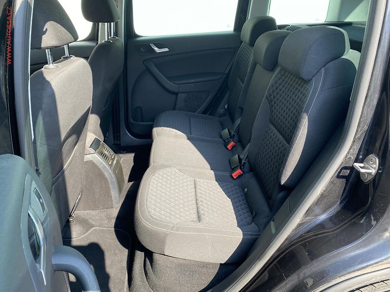 Škoda Yeti (2017) 1.4 TSi, Drive, bixen, +kola - fotka 10 z 18