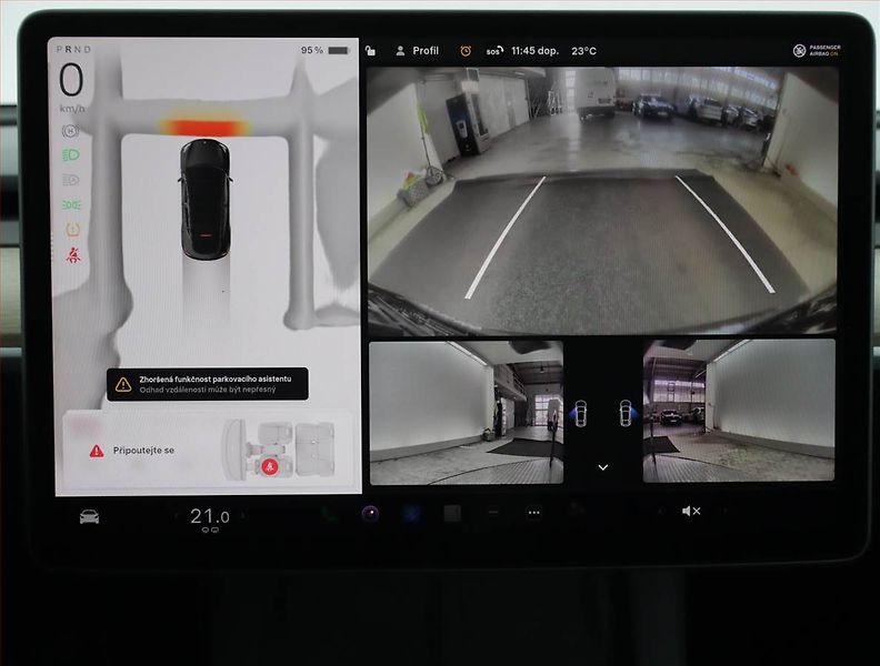 Tesla Model Y (2023) Long Range AWD 79kWh, SoH 92% - fotka 18 z 24