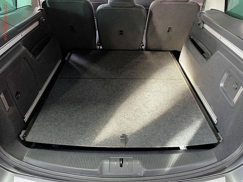 Seat Alhambra (2012) 2.0 TDi, DSG, panor, navi, TZ - fotka 7 z 16