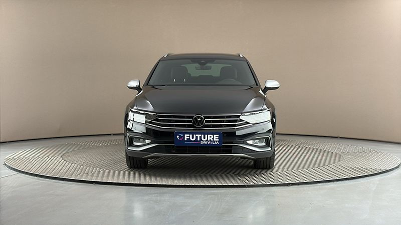 Volkswagen Passat 2.0 TDI DSG 4MOTION Alltrack - fotka 3 z 31