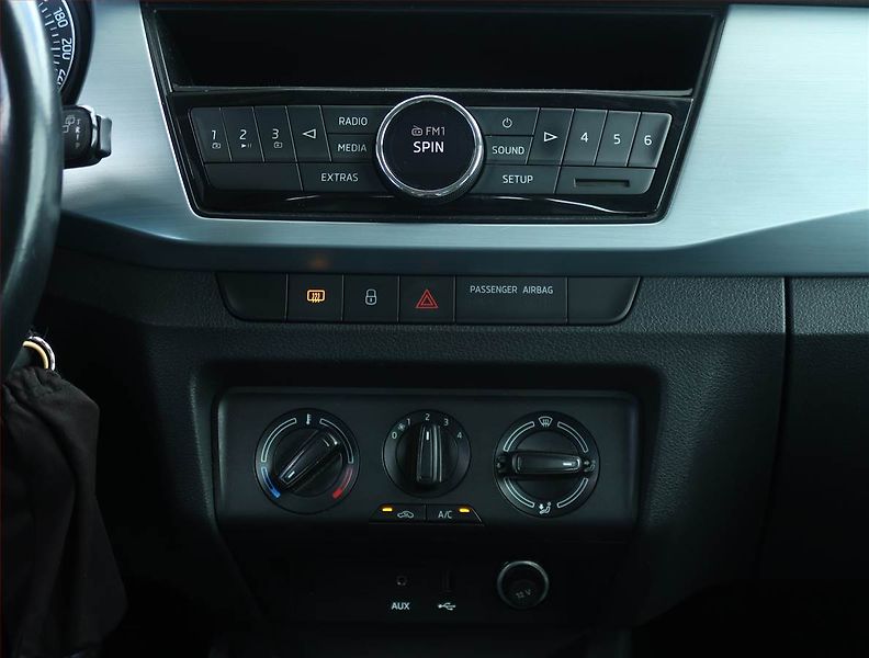 Škoda Fabia (2016) 1.2 TSI - fotka 12 z 15