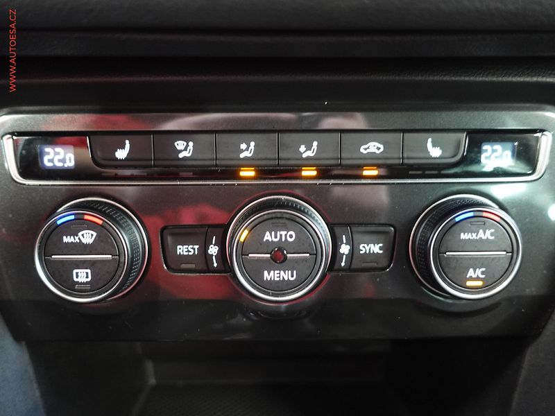 Volkswagen Tiguan (2018) 2.0TDI 4x4, ČR, DSG, navi - fotka 21 z 26
