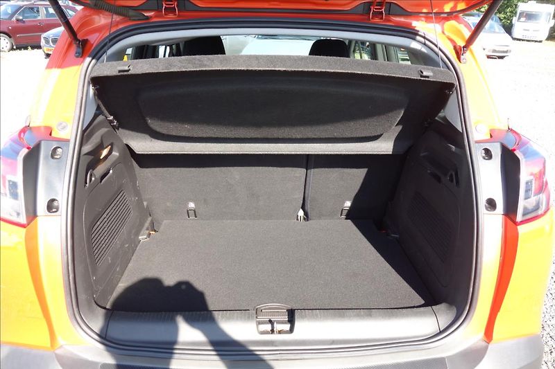 Opel Crossland X 1,2 T 96KW,ČR,SERVIS.KN.,AT. - fotka 15 z 38
