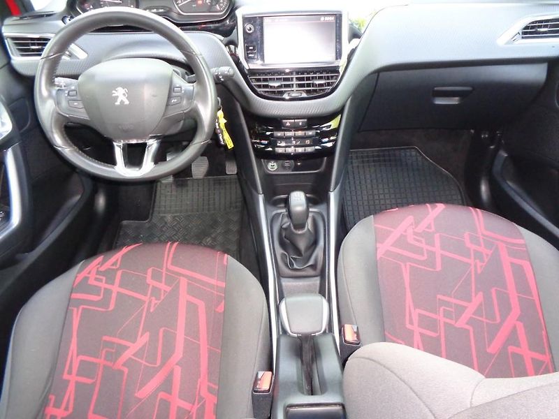 Peugeot 2008 1.6 BlueHDI ACTIVE 73 kW - fotka 12 z 30