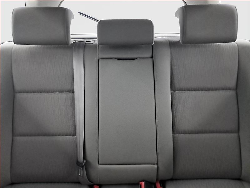 Audi A4 (2005) 2.0 TDI, Automat, nová STK - fotka 10 z 17