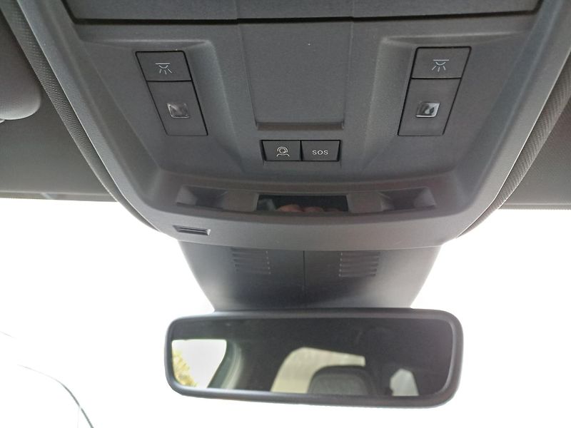 Peugeot 5008 (2026) BUSINESS Hybrid 145 e-DCS6 - fotka 25 z 29