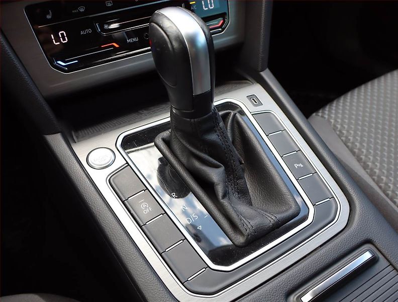 Volkswagen Passat (2021) Elegance 2.0 TDI, Automat - fotka 13 z 19