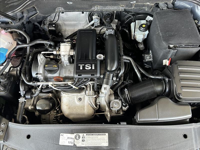 Volkswagen Golf 1,2   TSI,SERVISKA,MATCH - fotka 23 z 25