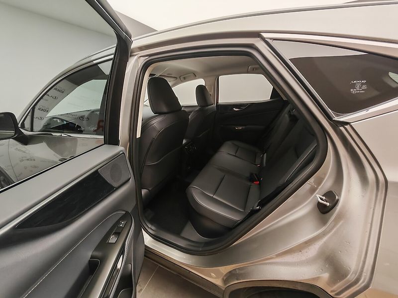 Lexus NX 450h plus 450h+ Executive TOP - fotka 27 z 41