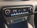 Toyota Yaris (2023) 1.5 VVT-i Hybrid - náhled 18