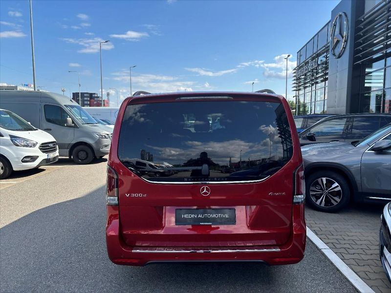 Mercedes-Benz Třídy V (2026) 2,0 300 d / Exclusive / L / 4M - fotka 3 z 8