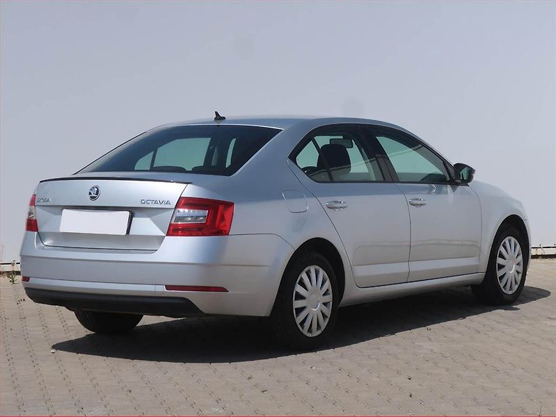 Škoda Octavia (2020) Ambition 1.5 TSI, Automat - fotka 5 z 15