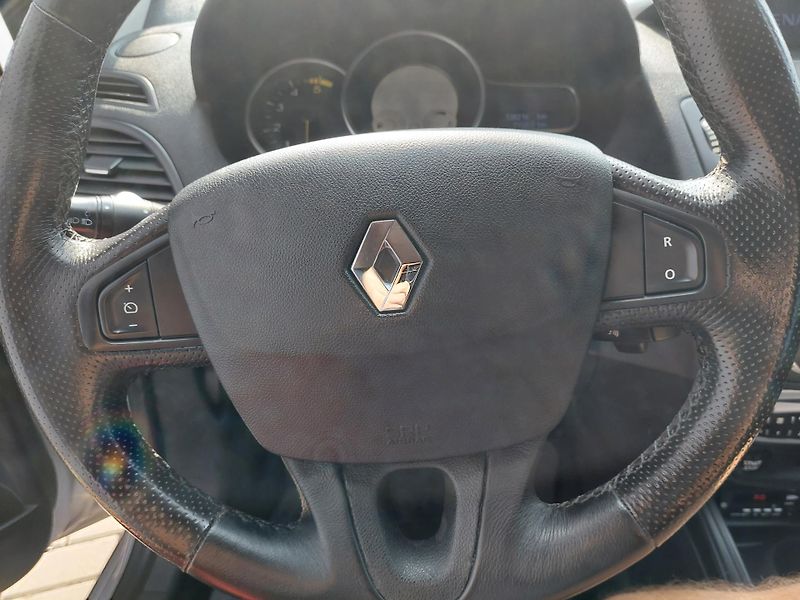 Renault Mégane (2011) III. Grandtour dCi 110 - fotka 16 z 24
