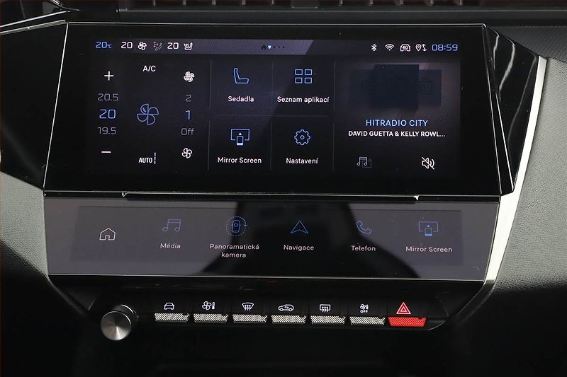Peugeot 408 (2023) Hybrid 225 - fotka 18 z 21