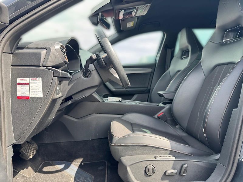 Cupra Leon (2023) 2.0TSI 140kW CZ DPH - fotka 7 z 11